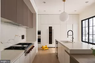 6621 Haycock Rd, Falls Church, VA 22043 - Photo 9