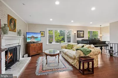 6542 Hitt Avenue, McLean, VA 22101 - Photo 5