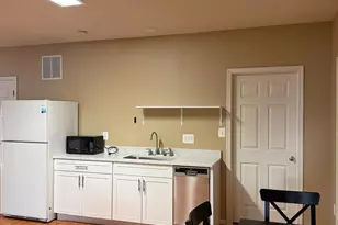 13286 Holly Meadow Ln, Herndon, VA 20171 - Photo 5