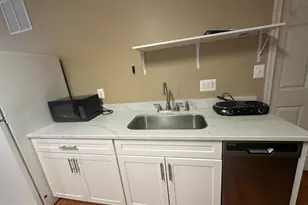 13286 Holly Meadow Ln, Herndon, VA 20171 - Photo 7