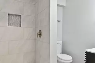 8336 Claremont Woods Dr, Alexandria, VA 22309 - Photo 15