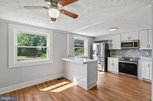 8336 Claremont Woods Dr, Alexandria, VA 22309 - Photo 5