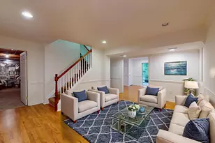 1379 Dominion Ridge Ln, Herndon, VA 20170 - Photo 9