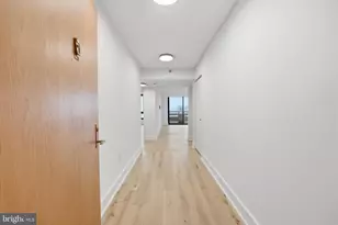 1808 Old Meadow Rd, McLean, VA 22102 - Photo 5