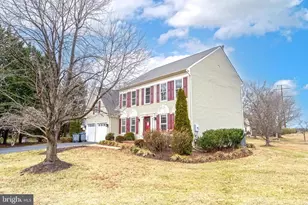 14216 Hartwood Ct, Centreville, VA 20121 - Photo 3
