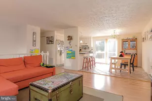 8291 Raindrop Way, Springfield, VA 22153 - Photo 5