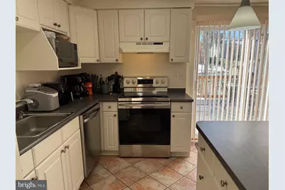 8291 Raindrop Way, Springfield, VA 22153 - Photo 31