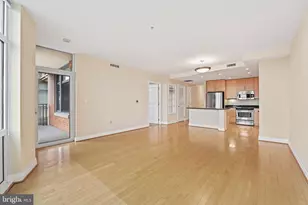 8220 Crestwood Heights Dr, McLean, VA 22102 - Photo 11