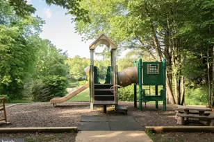 1396 Park Garden Ln, Reston, VA 20194 - Photo 61