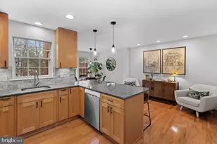 1396 Park Garden Ln, Reston, VA 20194 - Photo 15