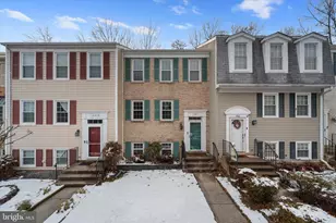 13961 Water Pond Ct, Centreville, VA 20121 - Photo 1