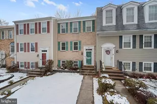 13961 Water Pond Ct, Centreville, VA 20121 - Photo 3