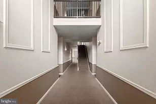 4131 Fountainside Ln, Fairfax, VA 22030 - Photo 3