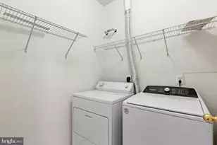 4131 Fountainside Ln, Fairfax, VA 22030 - Photo 23