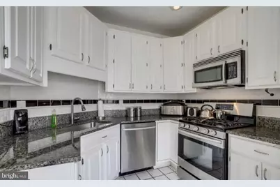 3935 Barcroft Mews Court, Falls Church, VA 22041 - Photo 5