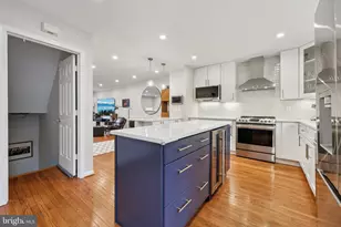 2010 Pieris Ct, Vienna, VA 22182 - Photo 7