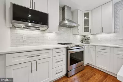 2010 Pieris Court, Vienna, VA 22182 - Photo 5