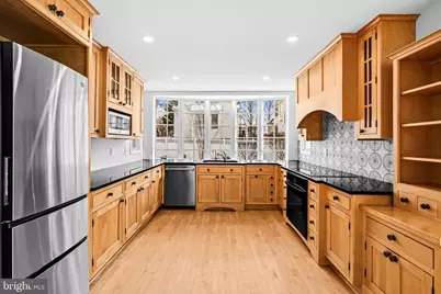 6909 Chelsea Road, McLean, VA 22101 - Photo 9