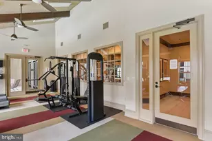 12954 Centre Park Cir, Herndon, VA 20171 - Photo 5