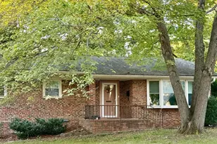 2410 Drexel St, Vienna, VA 22180 - Photo 1