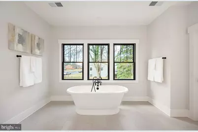 1022 Hillcrest Drive SW, Vienna, VA 22180 - Photo 47