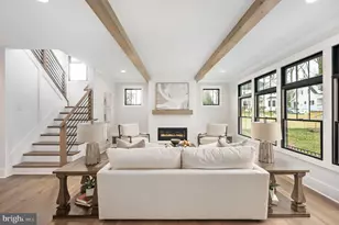 1022 Hillcrest Dr SW, Vienna, VA 22180 - Photo 7