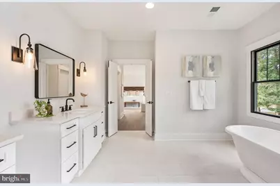 1022 Hillcrest Drive SW, Vienna, VA 22180 - Photo 45