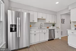 8868 Winding Hollow Way, Springfield, VA 22152 - Photo 11