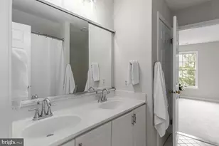 3515 Broadrun Dr, Fairfax, VA 22033 - Photo 21