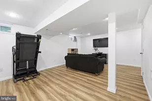 6816 Rock Creek Ct, Alexandria, VA 22306 - Photo 29