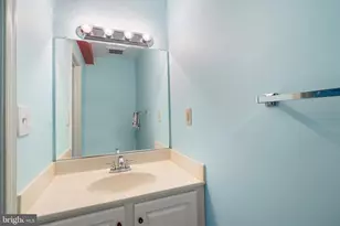 2048 Pieris Ct, Vienna, VA 22182 - Photo 27