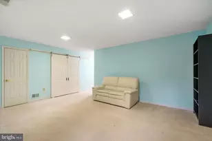 2048 Pieris Ct, Vienna, VA 22182 - Photo 25