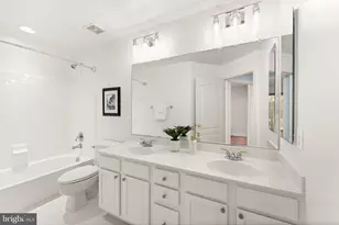 12445 Peaceful Creek Dr, Fairfax, VA 22033 - Photo 45