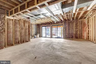 9982 Blackberry Ln, Great Falls, VA 22066 - Photo 29