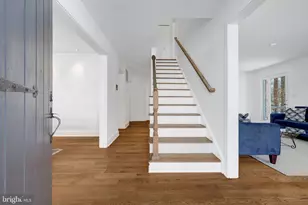 9982 Blackberry Ln, Great Falls, VA 22066 - Photo 3