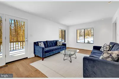 9982 Blackberry Lane, Great Falls, VA 22066 - Photo 5