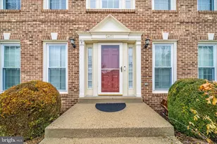 2401 Belle Haven Meadows Ct, Alexandria, VA 22306 - Photo 5