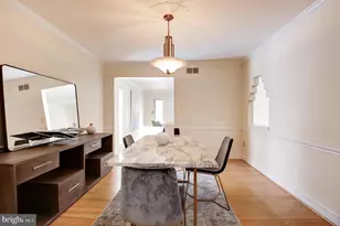 2800 Oakton Manor Ct, Oakton, VA 22124 - Photo 15