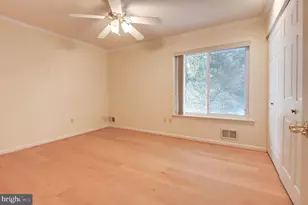 2800 Oakton Manor Ct, Oakton, VA 22124 - Photo 29