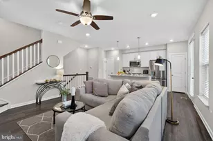 5684 Stephanie Tessa Way, Alexandria, VA 22303 - Photo 7