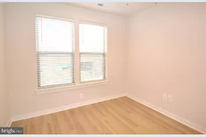 13651 Innovation Station Loop, Herndon, VA 20171 - Photo 27