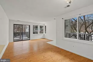 11719 Summerchase Cir, Reston, VA 20194 - Photo 9