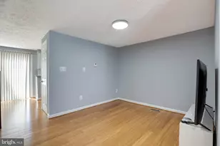 14609 Olde Kent Rd, Centreville, VA 20120 - Photo 5