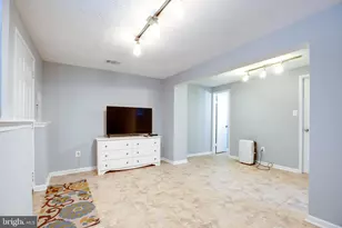 14609 Olde Kent Rd, Centreville, VA 20120 - Photo 19