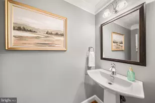 2613 Lemontree Ln, Vienna, VA 22181 - Photo 13