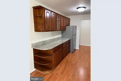 2845 Windsor Drive #304, Falls Church, VA 22042 - Photo 3