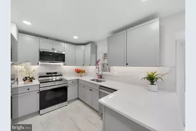 10278 Colony Park Drive, Fairfax, VA 22032 - Photo 7