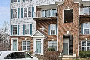 12705 Fair Crest Ct, Fairfax, VA 22033 - Photo 3