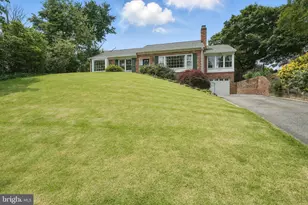 6622 Skyline Ct, Alexandria, VA 22307 - Photo 3