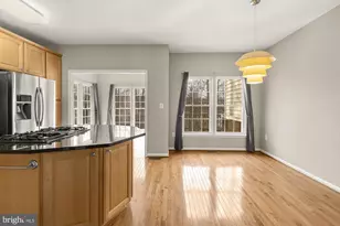 4110 Fairfax Center Creek Dr, Fairfax, VA 22030 - Photo 17